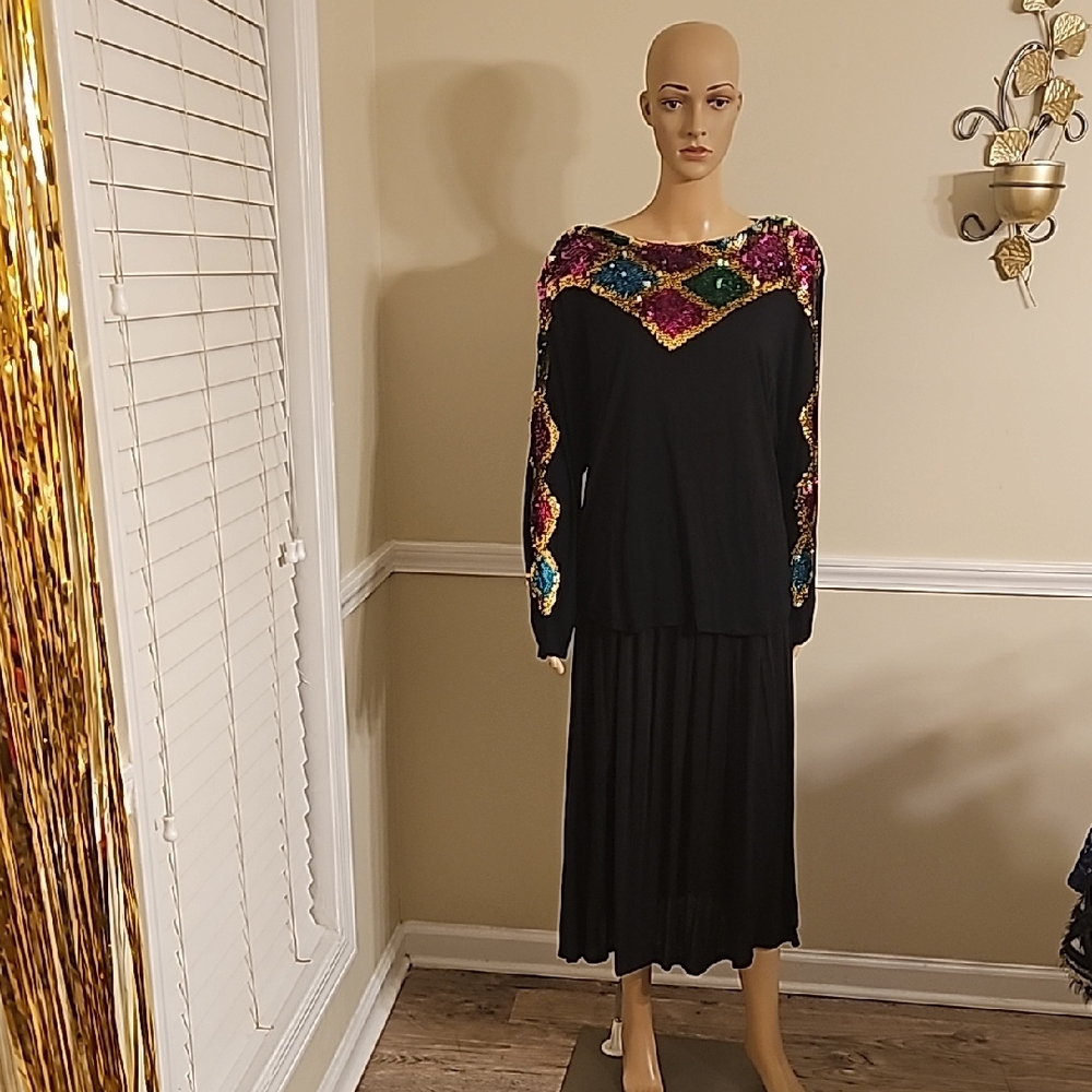 Jane Ashley Two Piece Seqin Skirt Set